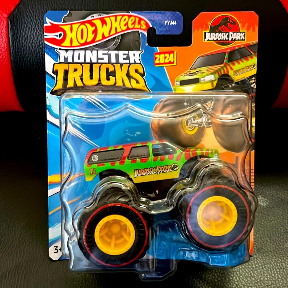 Hot Wheels Monster Truck Treasure Hunt